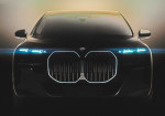 New 2023 BMW i7 Exposes Its Giant Grille - Photo
