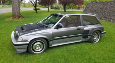 Here's A 1984 Honda Civic With An Acura Engine In The Middle - Photo