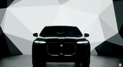 New BMW i7 Teaser Reveals Illuminated Grille  - Photo