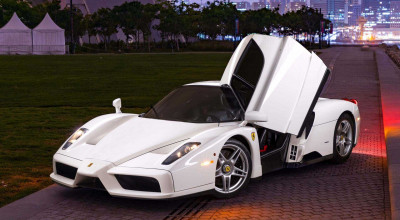 The Only Ferrari Enzo In The World Done In Bianco Avus White Is Up For Auction - Photo