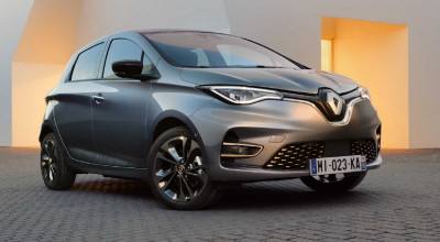 The 2022 Renault Zoe EV Gets Minor Updates - Photo
