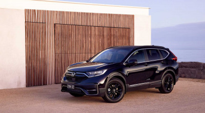 In Australia, The Outgoing Honda CR-V Receives A New Black Edition And VTi 7 +Luxe Trims - Photo