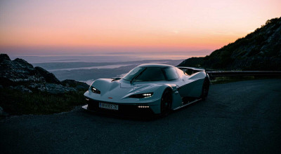 KTM's New X-Bow GT-XR Is Here To Make Waves - Photo