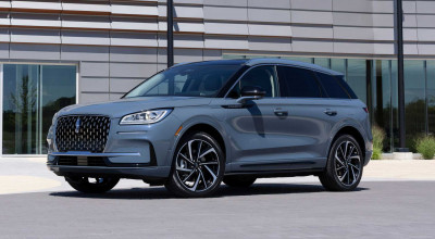 All-New 2023 Lincoln Corsair Debuts With Cutting-Edge Tech And A Redesigned Front End - Photo