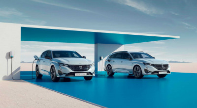Powered By Electric Batteries, New Peugeot 308 Hatchback And Wagon Can Go Over 250 Miles - Photo