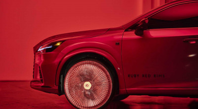 <span style='background: #ff0000'>Lexus</span> RX 'Ruby Red Rims' Sits On Gigantic Wheels Developed By A Fashion Designer - Photo