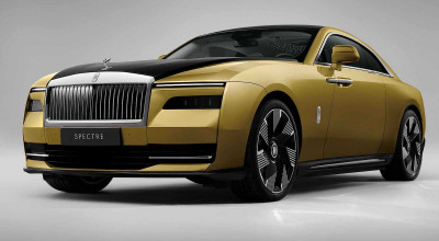 Rolls-Royce Spectre Makes Its Debut - Photo