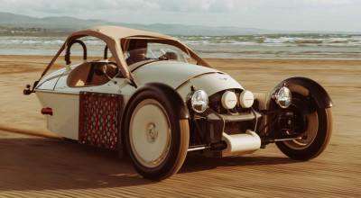 Unique Morgan Super 3 Receives Personalized <span style='background: #ff0000'>Accessories</span> - Photo