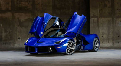 The Only Blue Elettrico Exterior With Crema Interior Ferrari LaFerrari Ever Built Is Going To Auction - Photo
