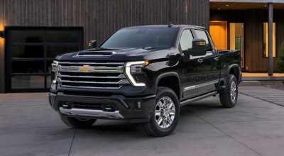 For 2024, The Chevrolet Silverado ZR2 Receives An Inline-Six Diesel Engine - Photo