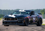 Ford Mustang Dark Horse R Is Built To Go Fast - Photo