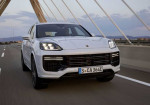 A Speedy Spring Awaits: Unveiling the 2024 Porsche Cayenne Turbo E-Hybrid - Photo