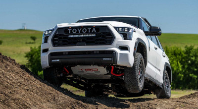 Dark and Bold: The 2024 Toyota Sequoia Gets a Nightshade Appearance Package - Photo