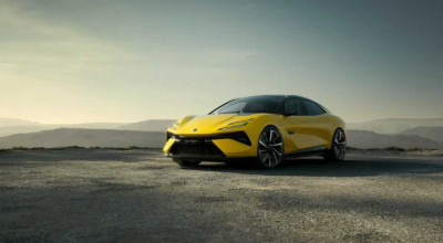 2025 Lotus Emeya Makes Its Debut As A High-Performance EV With 905 horsepower - Photo