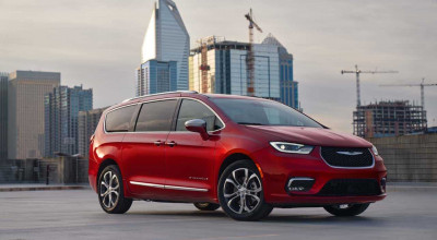 The 2024 Chrysler Pacifica - Witnessing Growth Unfold Before Your Eyes - Photo