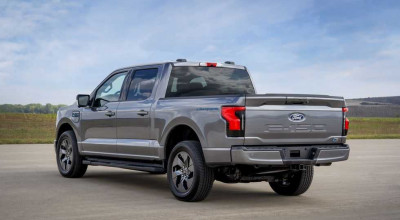 The 2024 Ford F-150 Lightning Flash: Unveiling a Techie’s Paradise on Four Wheels with Enhanced Range and Thermal Efficiency - Photo