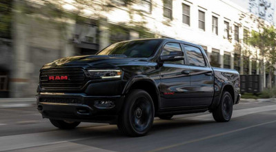 <span style='background: #ff0000'>Ram</span> <span style='background: #ff0000'>1500</span> Limited Edition (RAM) RED Can't Get Any Darker - Photo