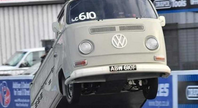 Whoa, This 1968 Volkswagen Truck Runs The Quarter Mile In 8 Seconds! - Photo