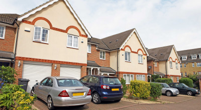 Turn Your Driveway Into a Revenue Stream: The Emerging Trend of Parking Space Rentals - Photo