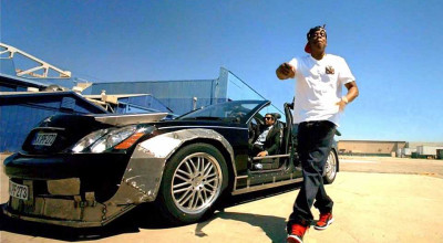 Riding in Style: How Famous Rappers Customize Their <span style='background: #ff0000'>Cars</span> - Photo