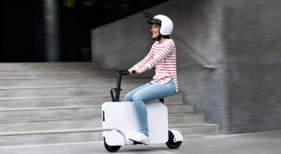 Honda Unveils the Motocompacto: A Compact Electric Scooter for the Urban Explorer - Photo