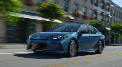The 2025 Toyota Camry Is Keeping Sedans Alive - Photo