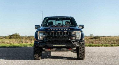 Hennessey Unveils The VelociRaptoR 6×6: A Beastly Transformation Of The <span style='background: #ff0000'>Ford</span> F-150 <span style='background: #ff0000'>Raptor</span> R - Photo