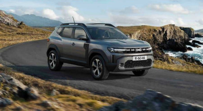 Dacia Duster's Electric Shift: Embracing Hybrid Now, Full Electric in the 2030s - Photo