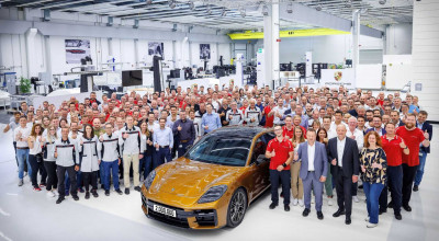 Porsche Celebrates Milestone with Two-Millionth Car from Leipzig: A Porsche Panamera Turbo E-Hybrid Masterpiece - Photo