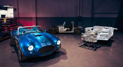 Revamped Classic: The AC Cobra GT Roadster's Modern Twist Shocks and Awes - Photo