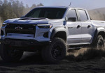 Chevrolet Colorado Clinches MotorTrend's 2024 Truck of the Year: A Mix of Ruggedness and Daily Comfort - Photo