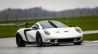 Rhino Racing Unveils RR01 Kit Car Inspired By <span style='background: #ff0000'>Porsche</span> Carrera GT - Photo