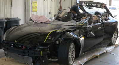 Navigating the Risks: A Closer Look at Self-Driving Car Fatalities - Photo