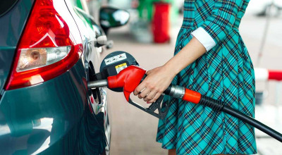 Stay <span style='background: #ff0000'>Safe</span> at the Gas Pump: A Simple Guide to Avoiding Trouble - Photo