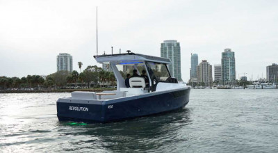 Sailing into the Future: The All-Electric R30 Yacht Unveiled by Ex-Tesla Exec - Photo