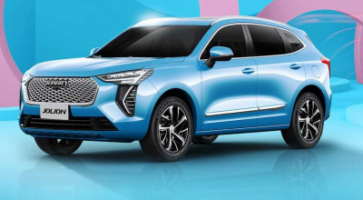 Navigating New Roads: U.S. Ponders Tariff Hikes on Chinese Auto Imports - Photo