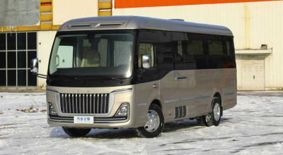 The New Hongqi Guoyue Bus Is Not Like Any Other Bus - Photo