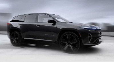 First Look Inside The All-Electric 2025 Jeep Wagoneer S - Photo