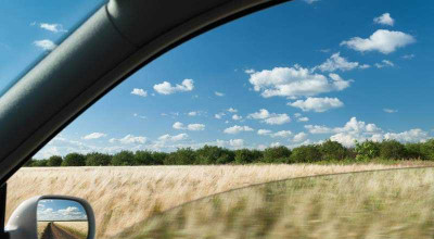 Unsticking the Stuck: How to Fix Stubborn Car Windows - Photo