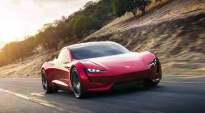 Elon Musk Teases Tesla <span style='background: #ff0000'>Roadster</span>: Will It Live Up To The Hype? - Photo