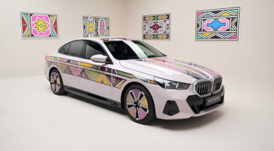 Color In Motion: Look At The <span style='background: #ff0000'>BMW</span> i5 Flow <span style='background: #ff0000'>Art</span> Car's Dynamic Palette - Photo