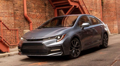 2024's Top Compact Cars: Corolla Dethrones Civic in Style and Efficiency - Photo