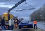 Mercedes-AMG GT-R Plunges Into Canal: A High-Speed Misadventure Gone Wrong - Photo