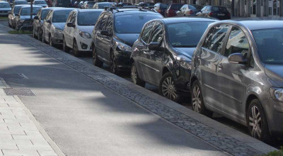 Parallel Parking Mastery: Conquer the City Streets with Confidence - Photo