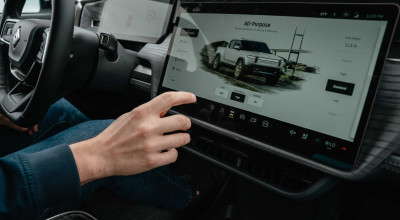 In Defense of Car Screens: Navigating the Digital Revolution in Autos - Photo