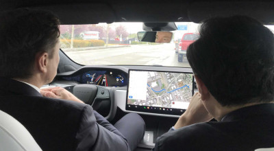 Tesla's Bold Move: Elon Musk Mandates FSD Demos for Every New Delivery in North America - Photo