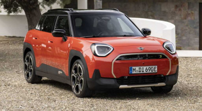 Latest Mini Aceman Offers Electric Power and Urban Agility in a Compact Package - Photo