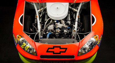 Unveiling NASCAR Engines: How They Compare to Street Car Engines - Photo