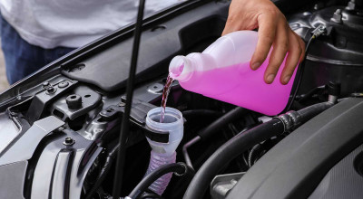 Winter Car Care: Essential Fluid Checks for Cold Weather - Photo