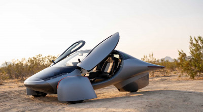 Harnessing the Sun: The Reality of Solar-Powered Cars and the World Solar Challenge - Photo